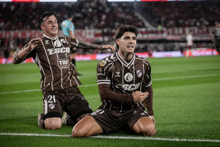 Platense elimina a River y avanza a semifinales del Apertura