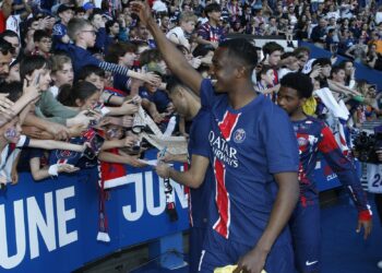 PSG logra su 13º campeonato francés antes de atacar la Champions