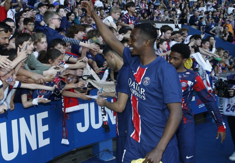 PSG logra su 13º campeonato francés antes de atacar la Champions