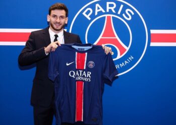 El PSG da un gran golpe en el ‘mercato’ al fichar a Kvaratskhelia