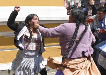Polarización, fragmentación y cancelación en Bolivia