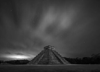 Javier Hinojosa, el fotógrafo que conjura el tiempo y la luz