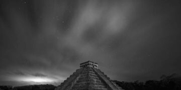Javier Hinojosa, el fotógrafo que conjura el tiempo y la luz