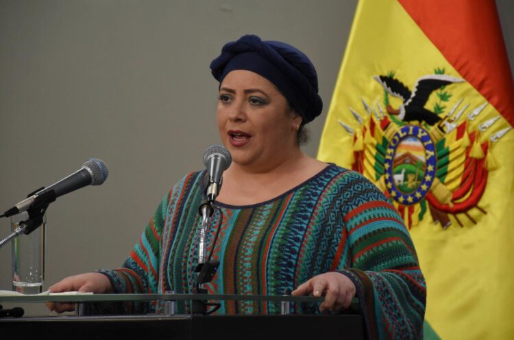 La ministra María Nela Prada, el viernes, cuando Luis Arce esperó a Evo Morales.