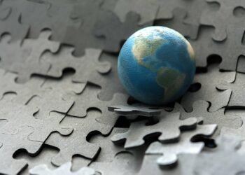 Mundo en guerra, economía fragmentada