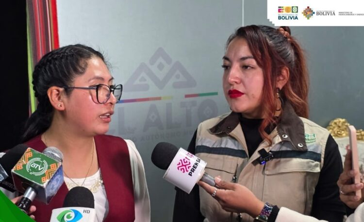 Tras reunión, ANH garantiza combustible a la Alcaldía de El Alto