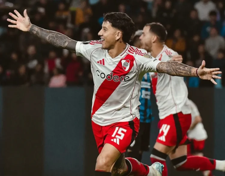 River salva la noche en Quito en la Libertadores