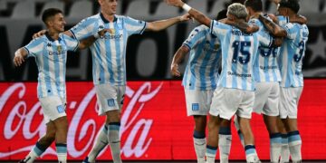 Racing vence 2-0 a Botafogo y gana su primera Recopa Sudamericana