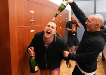 Alcaraz y Medvedev resisten en Indian Wells y Sabalenka se reencuentra con Keys