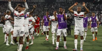 Sao Paulo se acerca a octavos; Vélez resbala y Peñarol aprieta