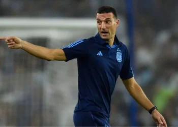 Scaloni preocupado por dificultades para viajar a Venezuela por huracán Milton