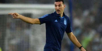 Scaloni preocupado por dificultades para viajar a Venezuela por huracán Milton