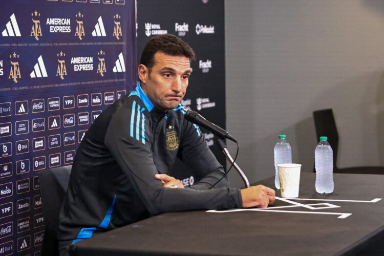 DT Scaloni profesa máximo respeto por Bolivia