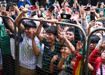 ‘Vaaamos, vaaamos Bolivia’, coreó el banderazo a la Verde