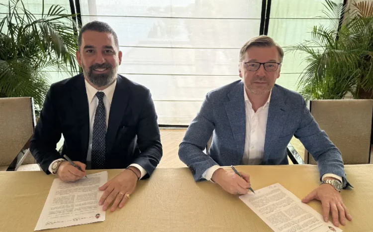 Shakhtar Donetsk elige a Arda Turan como nuevo entrenador