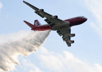 El avión cisterna SuperTanker Boeing 747-7400 que operó en Bolivia en 2019.