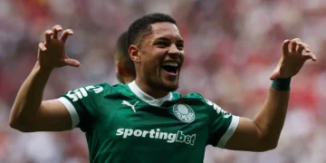 Vitor Roque le da el liderato al Palmeiras y Gabigol derrota a su ‘Fla’ en el Brasileirão – Serie A