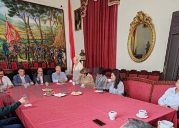 Marinkovic, Cuéllar, Torres y ‘Tata’ Quispe buscan en Tarija alianzas para 2025