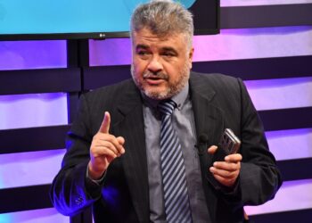 Téllez: ‘La salida más directa en The Strongest es elecciones ya’