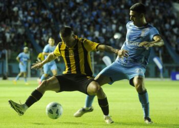 The Strongest golea 4-1 a Blooming con triplete de Triverio