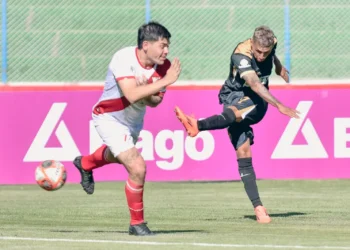 Always rescata un punto en Oruro, sigue líder e invicto