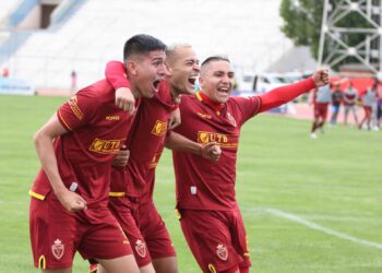 Totora derrota 2-0 a ABB, en la final de ida de la Simón Bolívar
