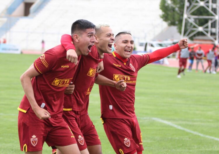 Totora derrota 2-0 a ABB, en la final de ida de la Simón Bolívar