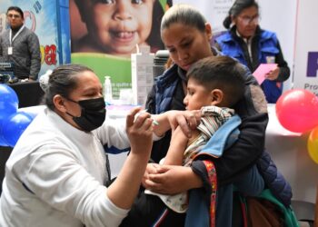 El Ministerio de Salud lanzó la Vacunación de las Américas.