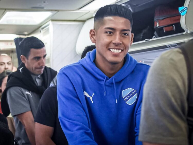 Bolívar se enfrenta a FC Universitario por la semifinal de ida