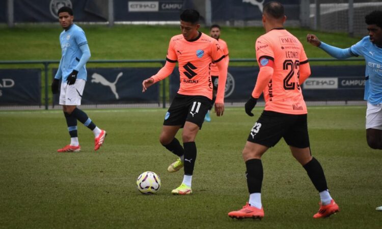 Pese al golazo de Vaca, Bolívar pierde 3-2 ante el City Élite
