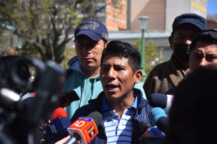 Alanes dice que el evismo está en emergencia y denuncia ‘persecución’ a sus dirigentes