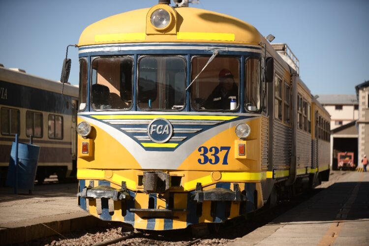 Ferroviaria Andina habilita la venta de tickets en línea para su ferrobús Oruro-Villazón