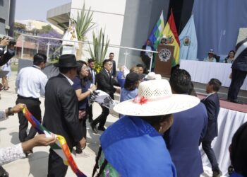 Morales ‘recibió’ reconocimiento entre enfrentamientos; activistas lo acusaban de ‘biocida’