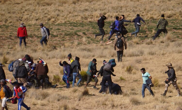 Salud registra al menos 26 heridos tras enfrentamiento de evistas y arcistas en Vila Vila