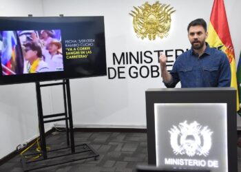 Del Castillo: Morales quiere volver a la silla presidencial con una guerra civil