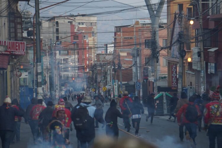 Policía