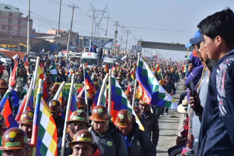 La Alcaldía de La Paz se prepara para atender a posibles heridos en la marcha evista