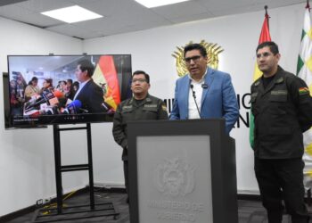 Limpias desmiente a Arispe y niega desplazamiento de reos contra la marcha evista