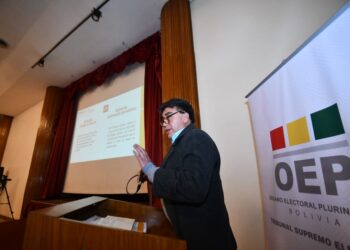Solo el Órgano Electoral puede difundir méritos de los postulantes para las judiciales