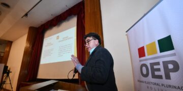 Solo el Órgano Electoral puede difundir méritos de los postulantes para las judiciales