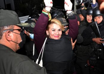 Justicia determina apartar a Áñez del caso Golpe I  y suspende la audiencia hasta el jueves 24