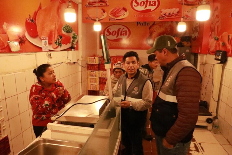 Denuncias por sobreprecio de carne de pollo serán recibidas en la línea 71299572.