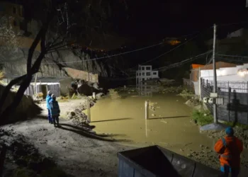 La Alcaldía de Achocalla autorizó el movimiento de tierra al cementerio Los Andes.