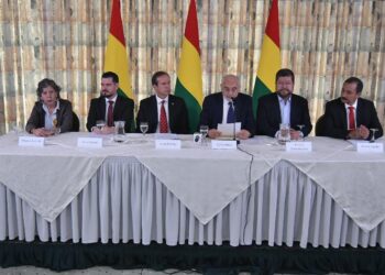 Vicente Cuéllar y Amparo Ballivián se suman al ´bloque de unidad´