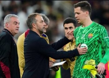 Flick se decanta por Szczesny en la portería del Barcelona