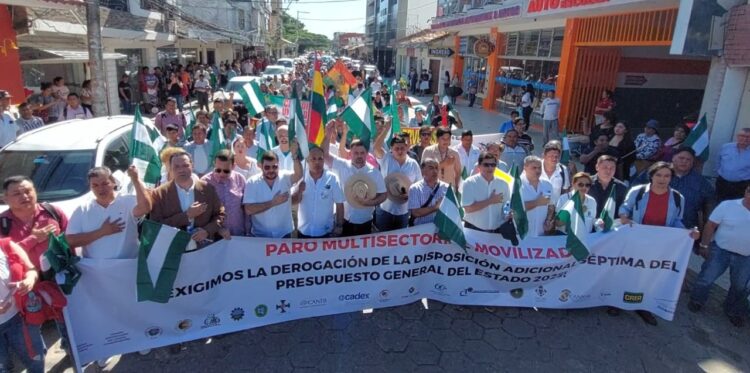 Gobierno exhorta a no perjudicar a la población en el paro contra disposición confiscatoria