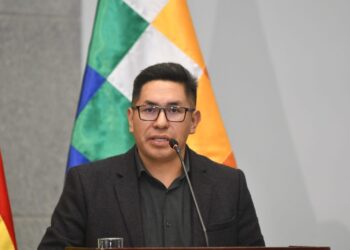 Flamante ministro fue pasante, técnico, jefe de unidad, director y viceministro