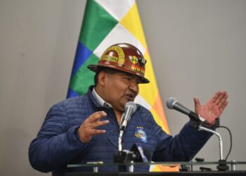 El Gobierno inyecta Bs 171,5 millones a la Empresa Metalúrgica Vinto