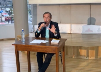 Tuto rompe la unidad del bloque al desestimar encuesta para elegir la candidatura única