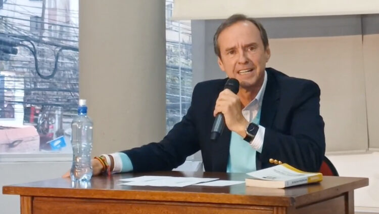 Tras convocatoria a elecciones, Tuto dice que realizar encuesta pone en riesgo candidatura del bloque de oposición